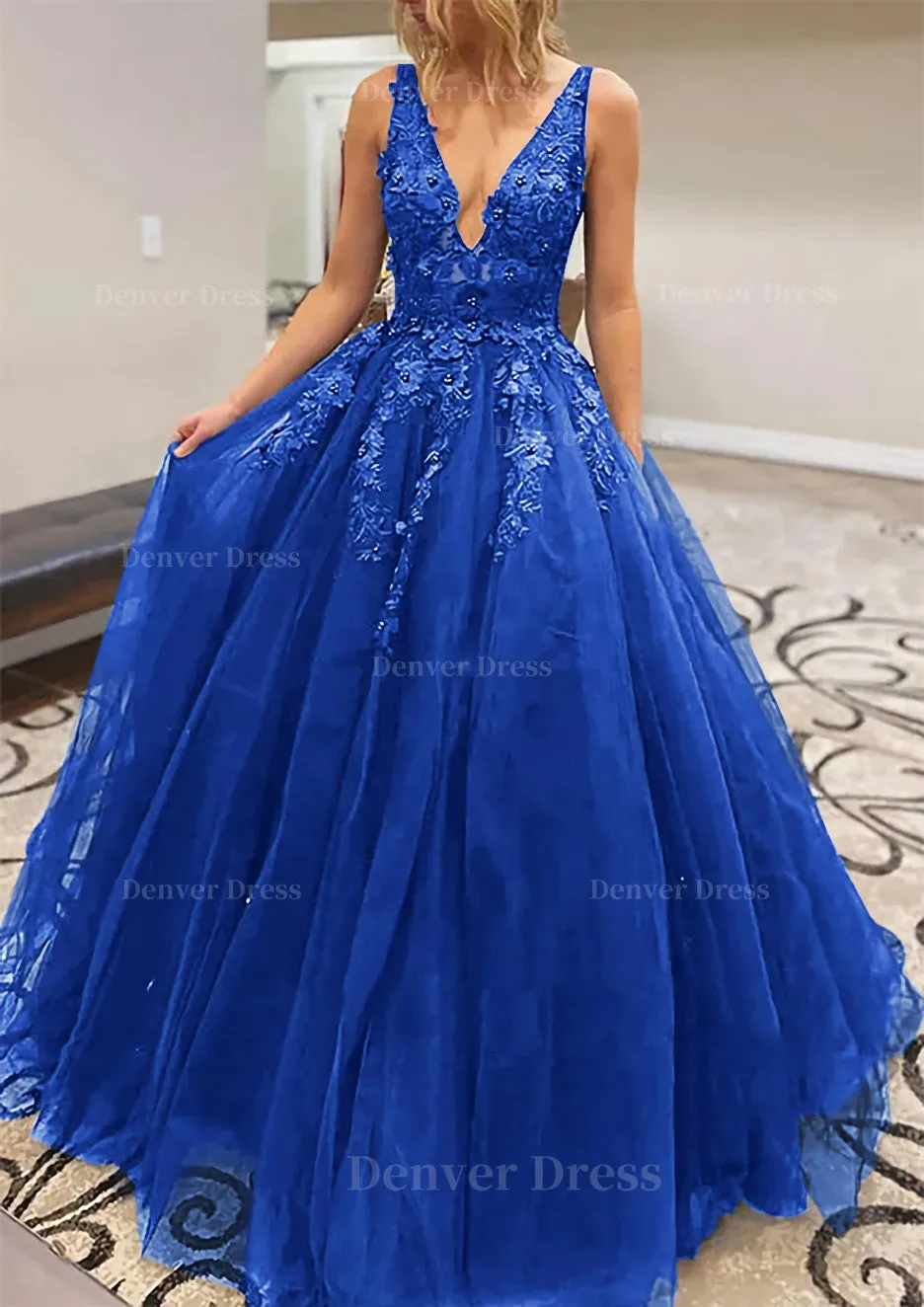 A-line V Neck Long/Floor-Length Lace Tulle Prom Dress With Appliqued