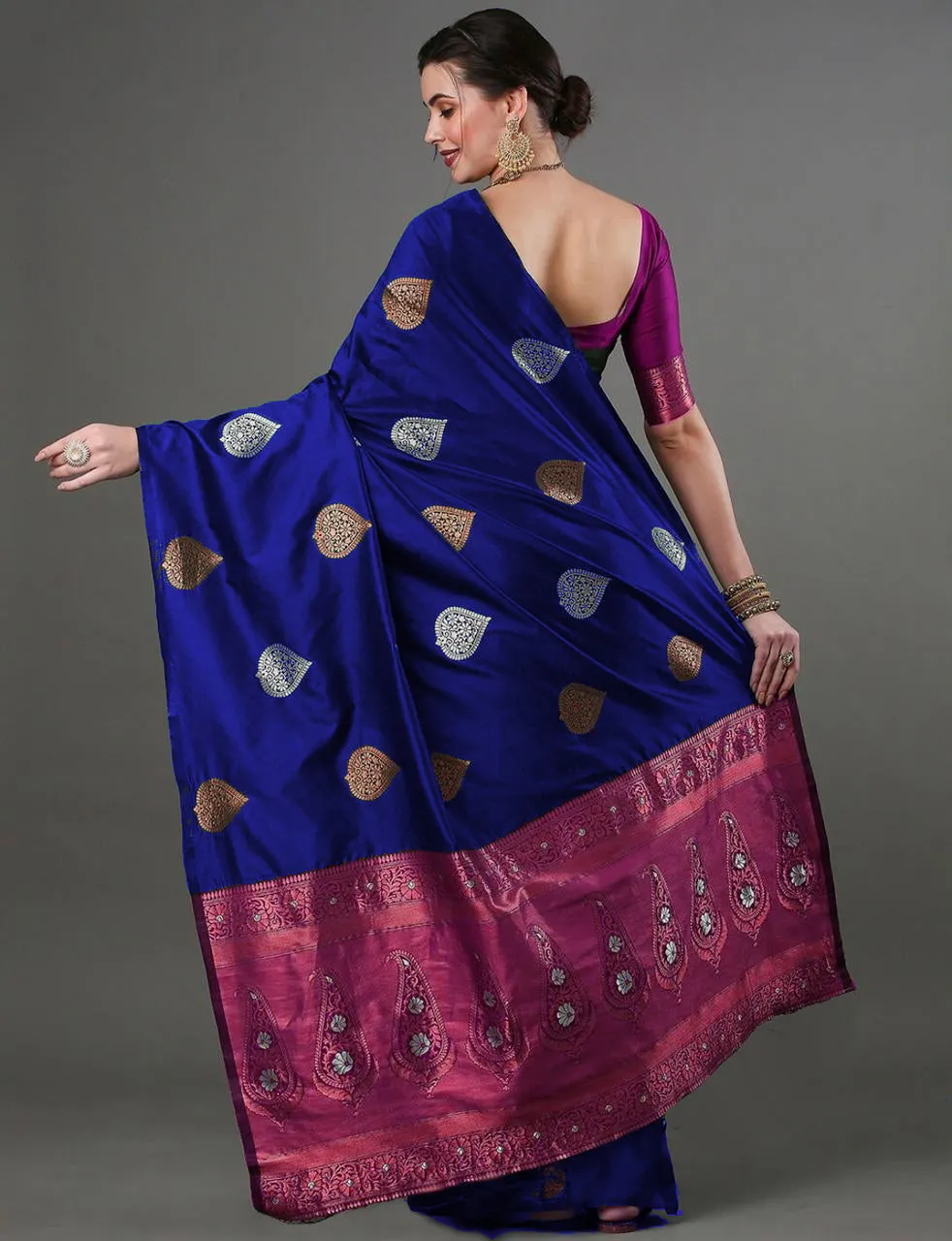 Classy Blue Soft Silk Saree With Pretty Blouse Piece