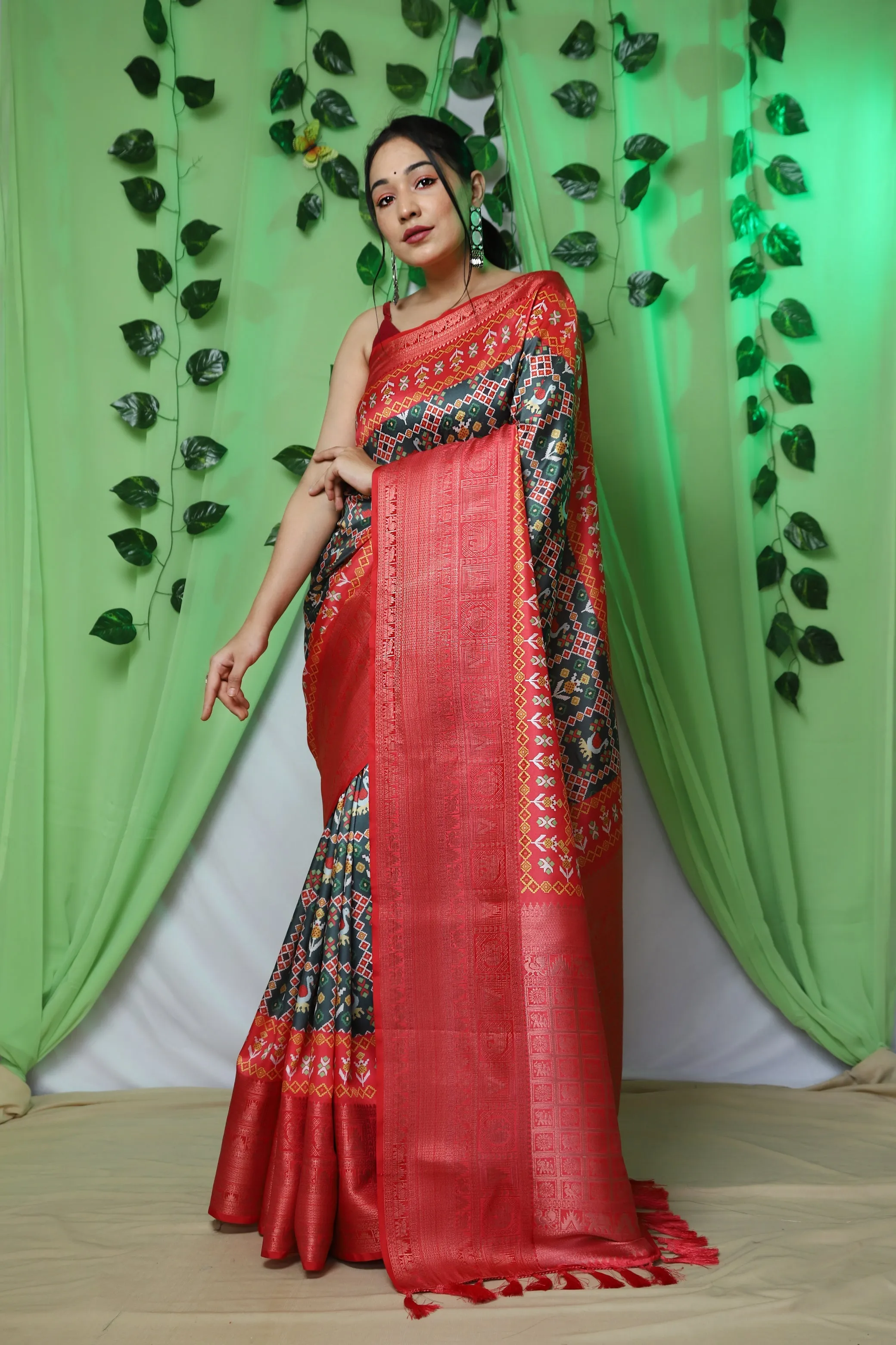 Green Patola Printed Woven Saree