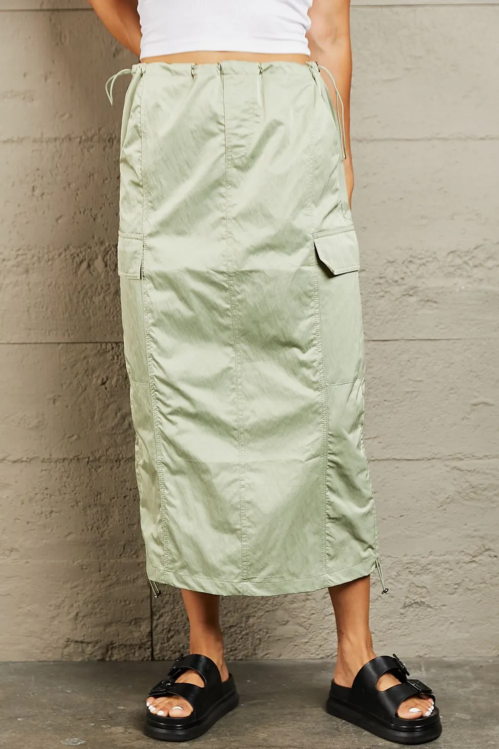 Just In Time High Waisted Cargo Midi Skirt