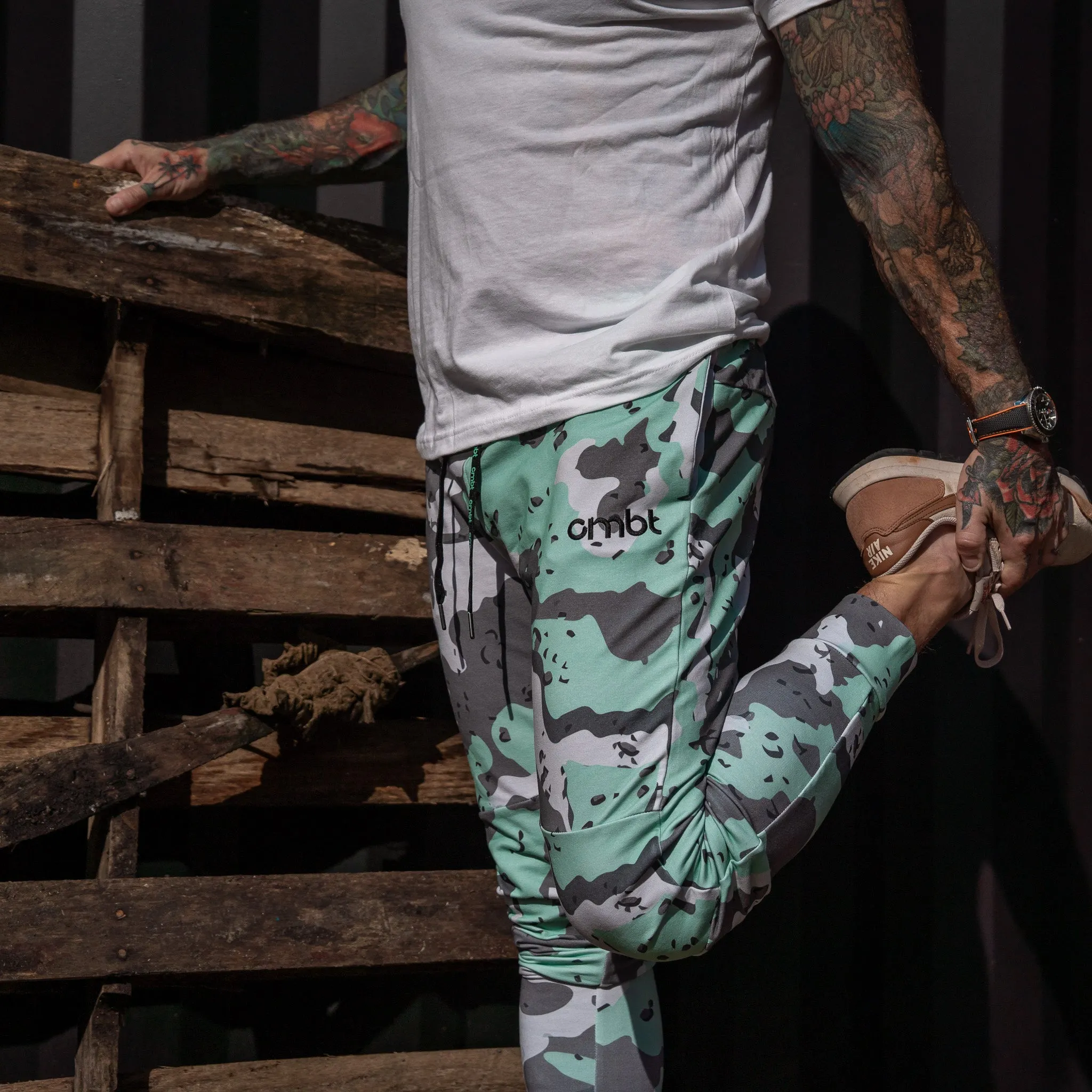 Men's Dynamic Full Length Performance Joggers 2.0