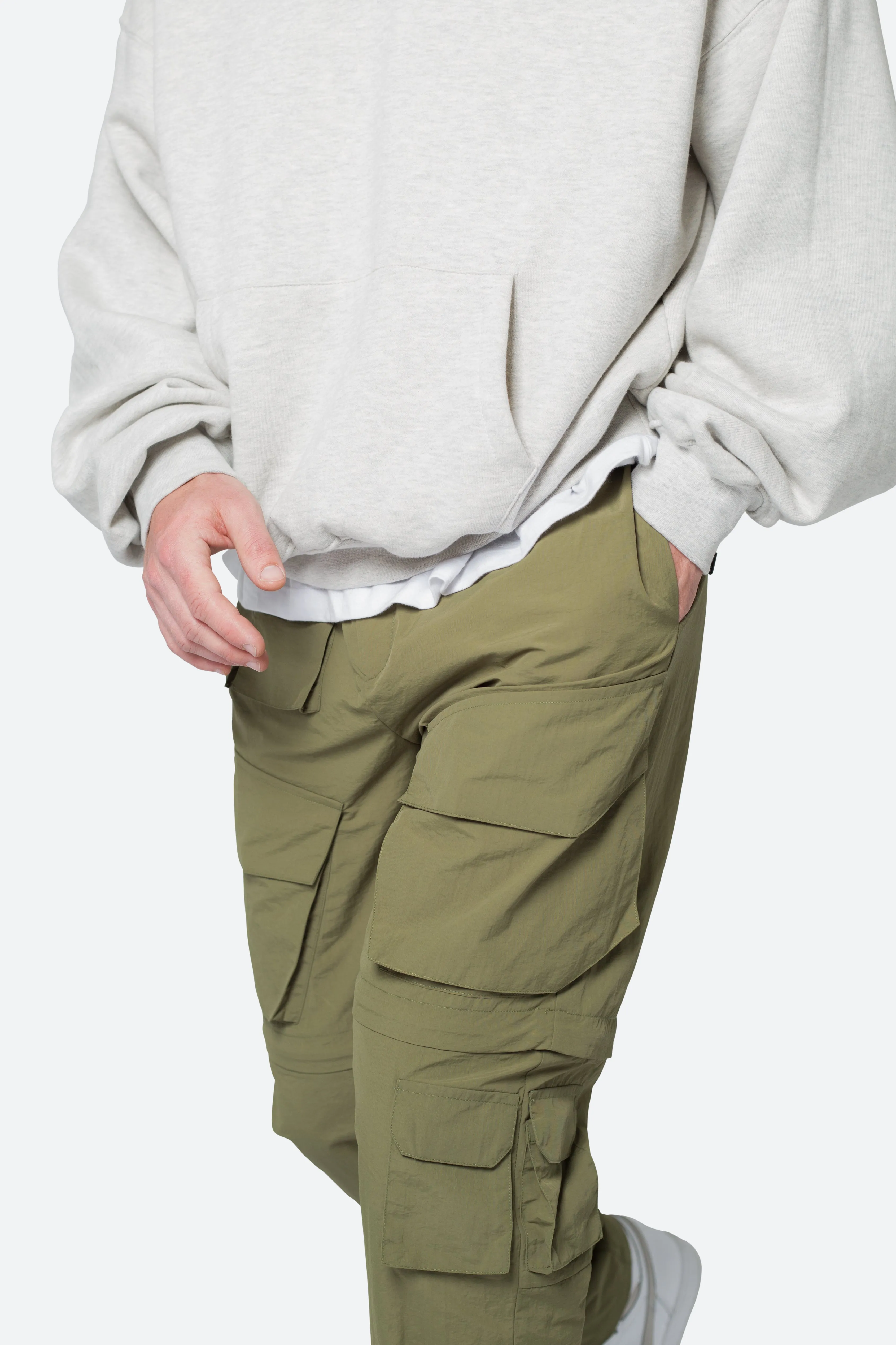 Nylon Cargo Traveler Pants - Olive