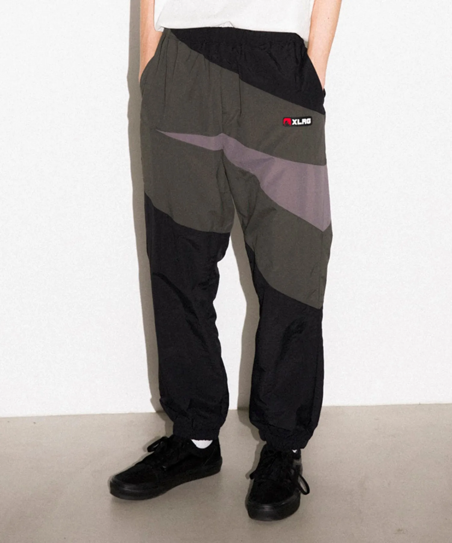 SLASH PANELED NYLON PANT