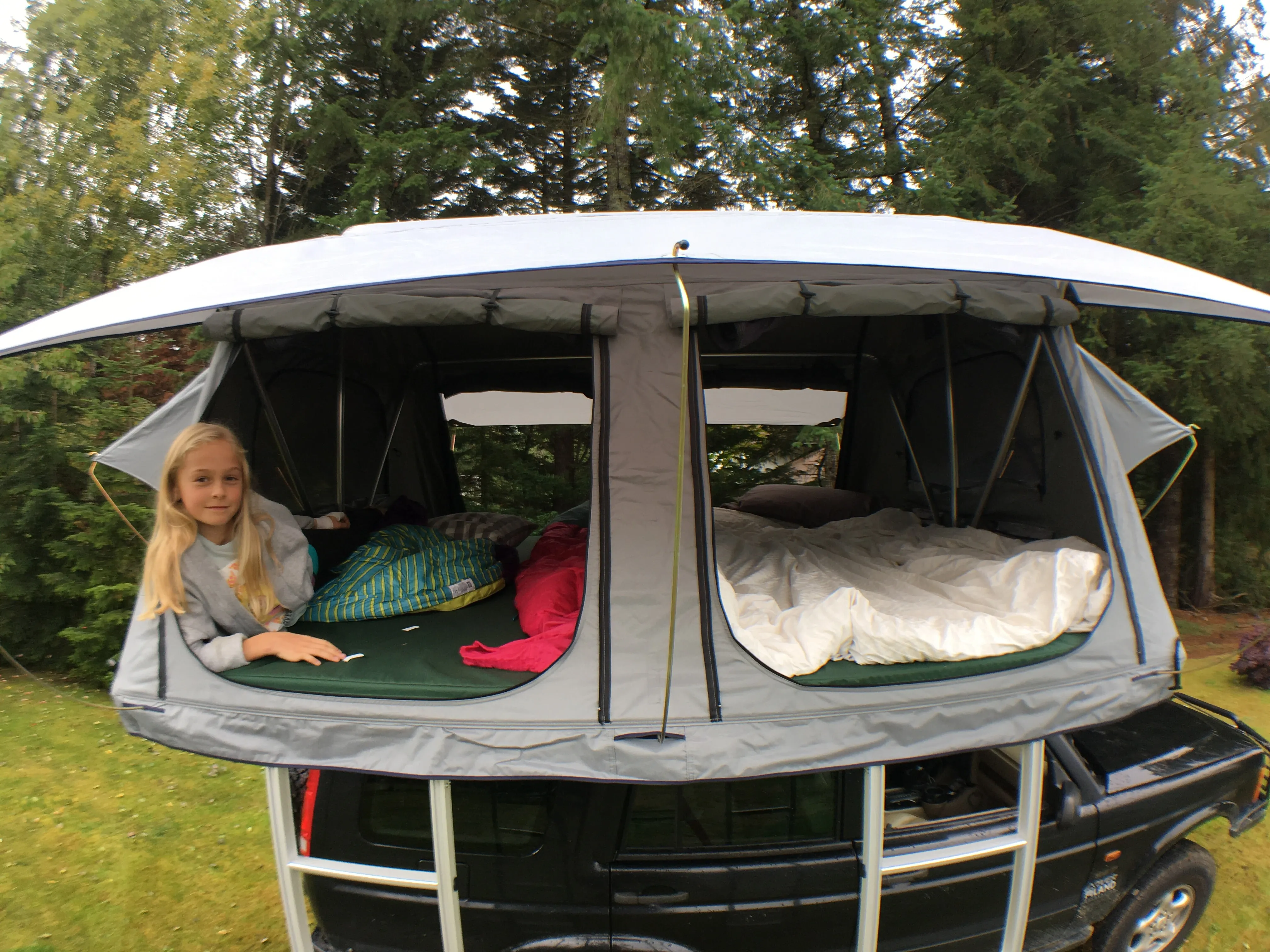 THE PENTHOUSE XL ROOF TOP TENT